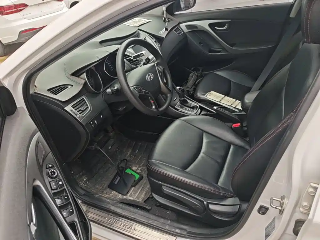 Hyundai Elantra Langdong — миниатюра 16