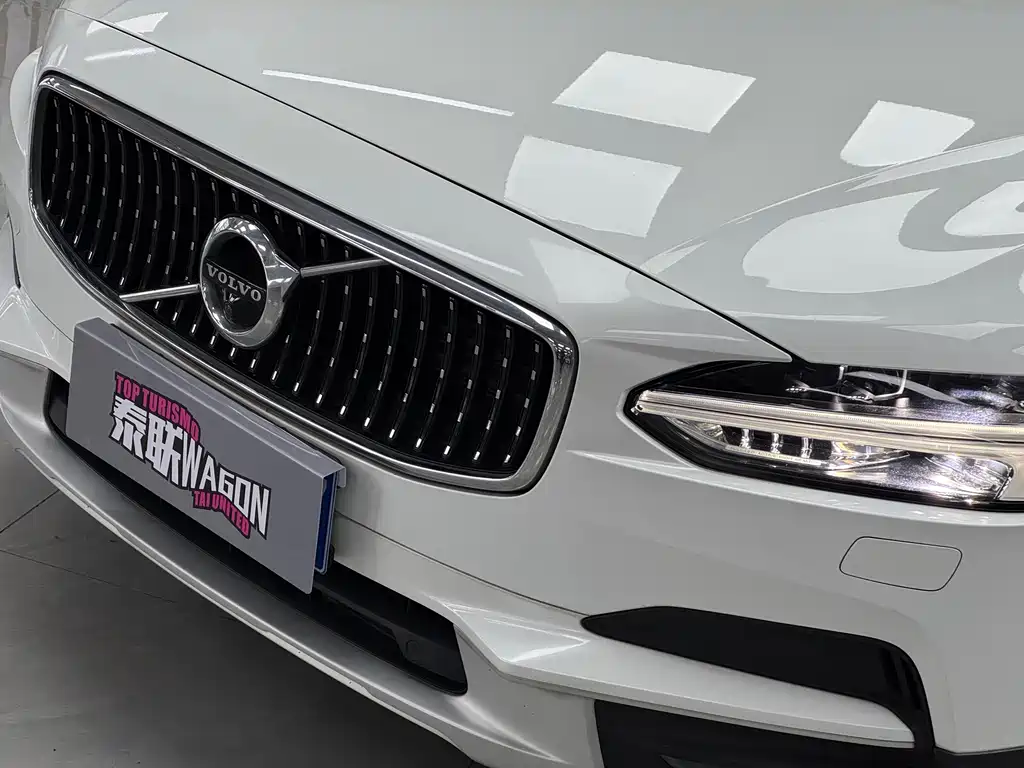 Volvo V90 2017 Cross Country T5 AWD