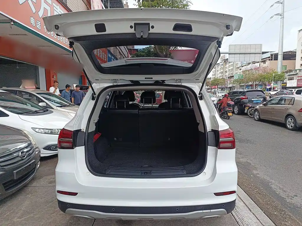 Roewe RX5 — миниатюра 19