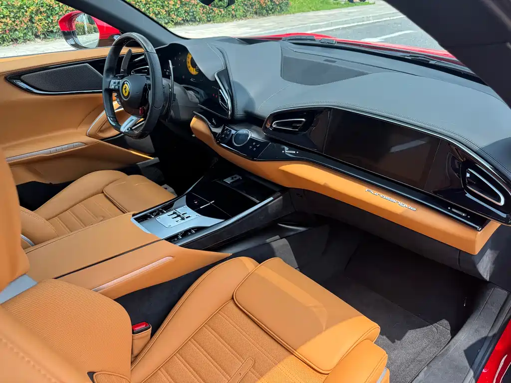 Ferrari Purosangue 2023 6.5L V12