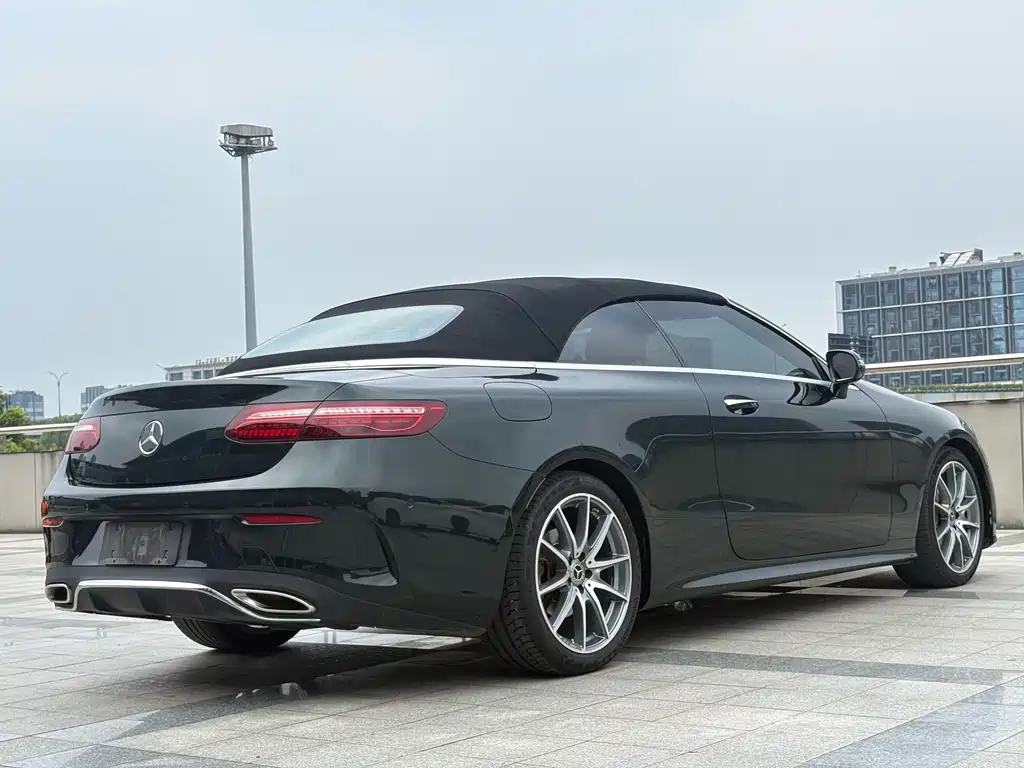 Mercedes-Benz E-Class (Import) — миниатюра 13