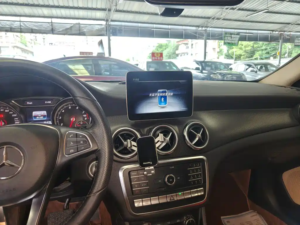 Mercedes-Benz GLA — миниатюра 13