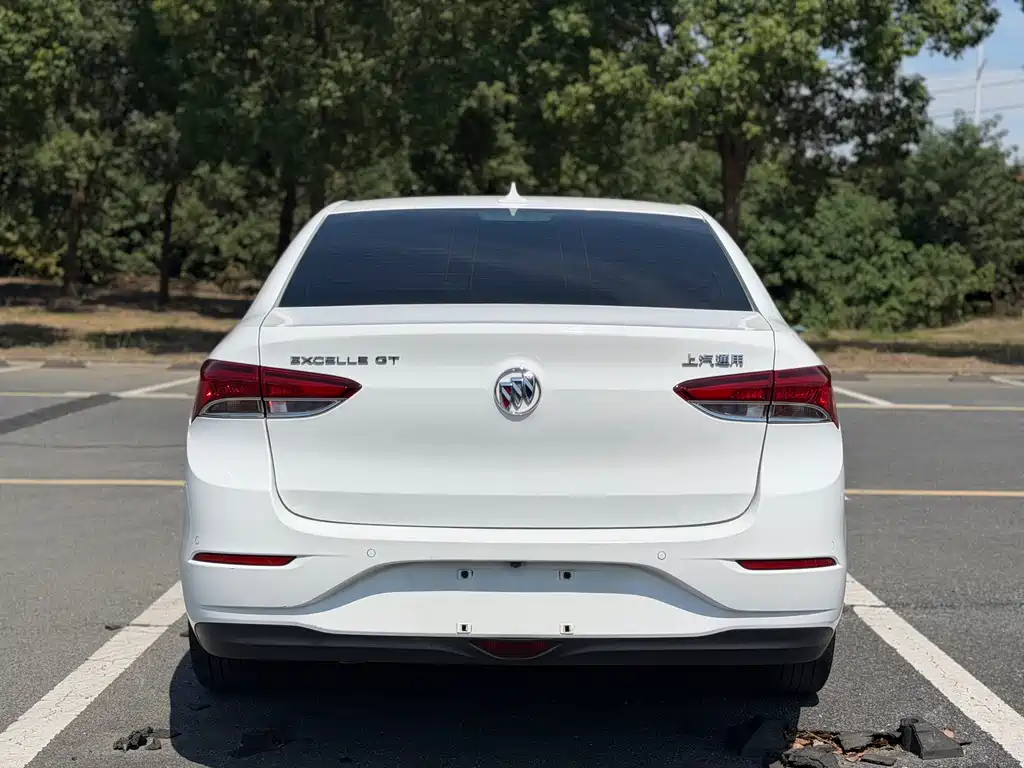 Buick Excelle — миниатюра 6