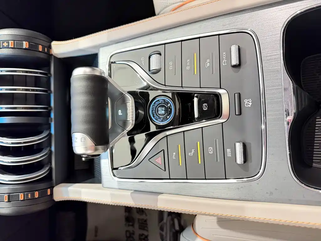 BYD Yuan Plus — миниатюра 20