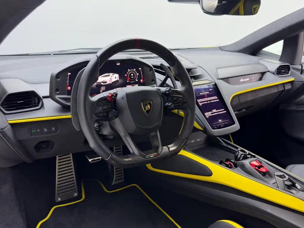 Lamborghini Revuelto — миниатюра 24