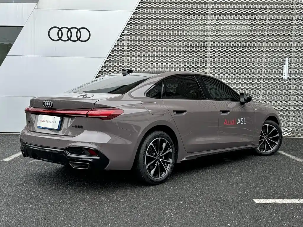 Audi A5L — миниатюра 4