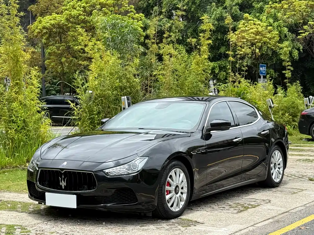 Купить Maserati Ghibli