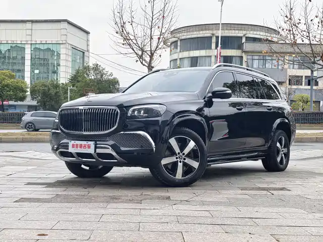 MERCEDES-BENZ GLS