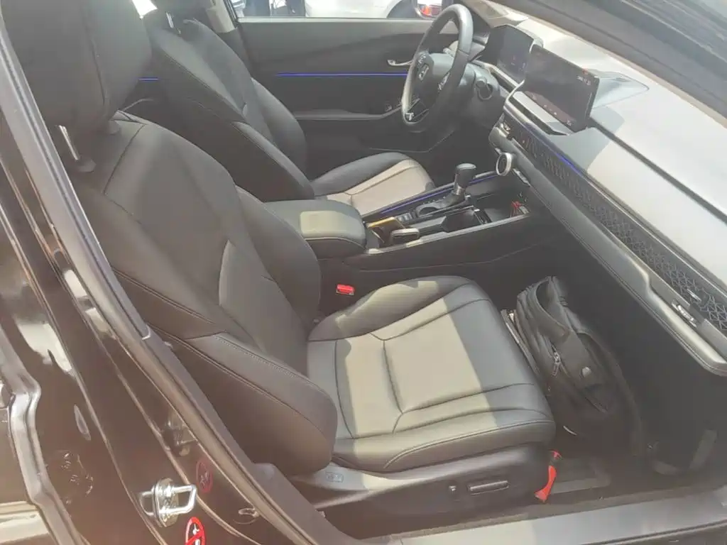 Honda Accord — миниатюра 25