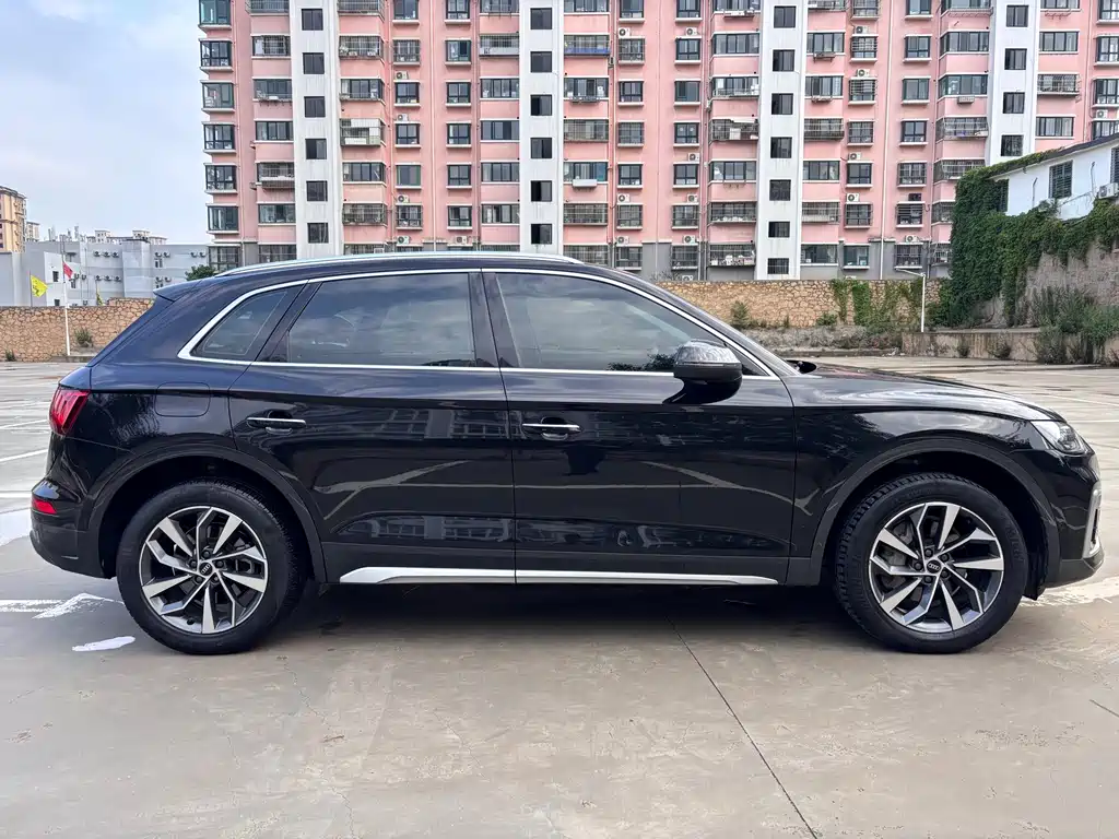 Audi Q5L 2022 40T Luxury
