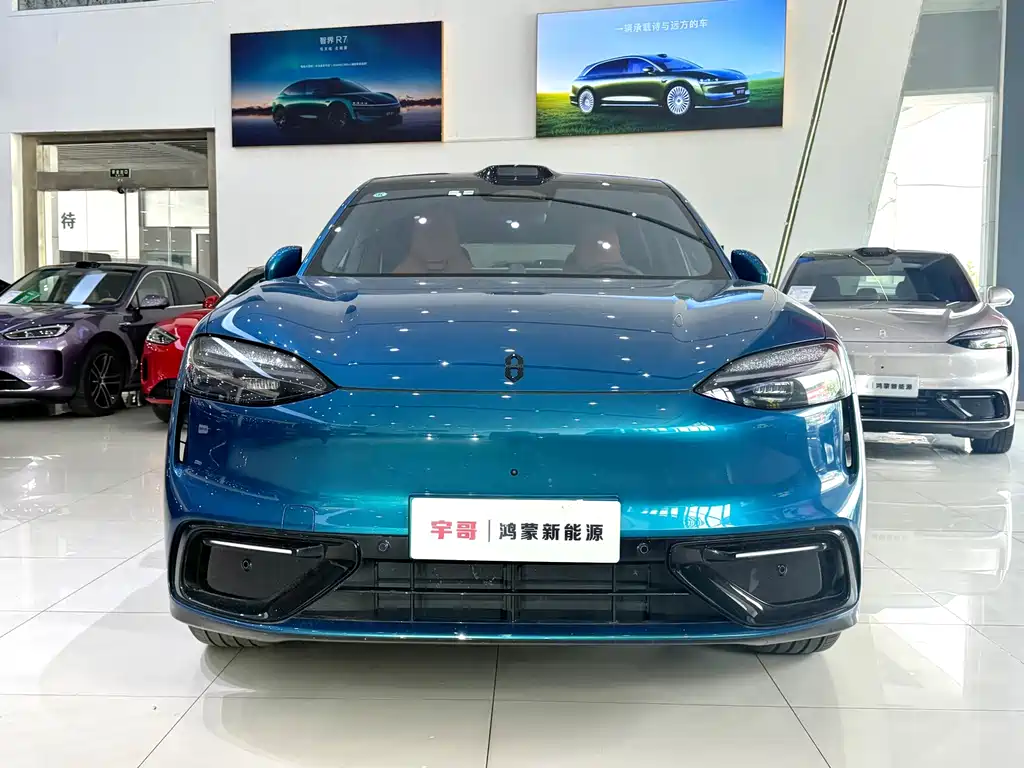 AITO AITO M6 — миниатюра 2