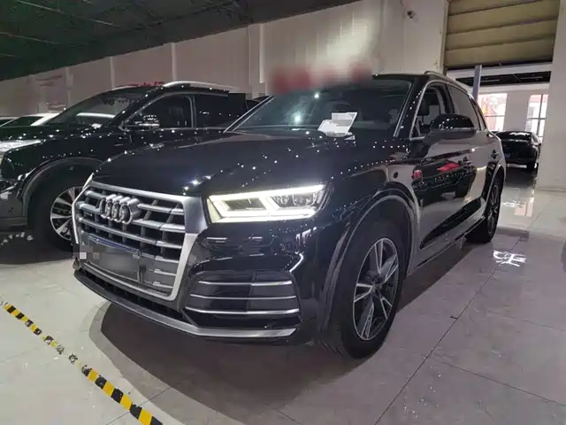 AUDI  Q5L 2020