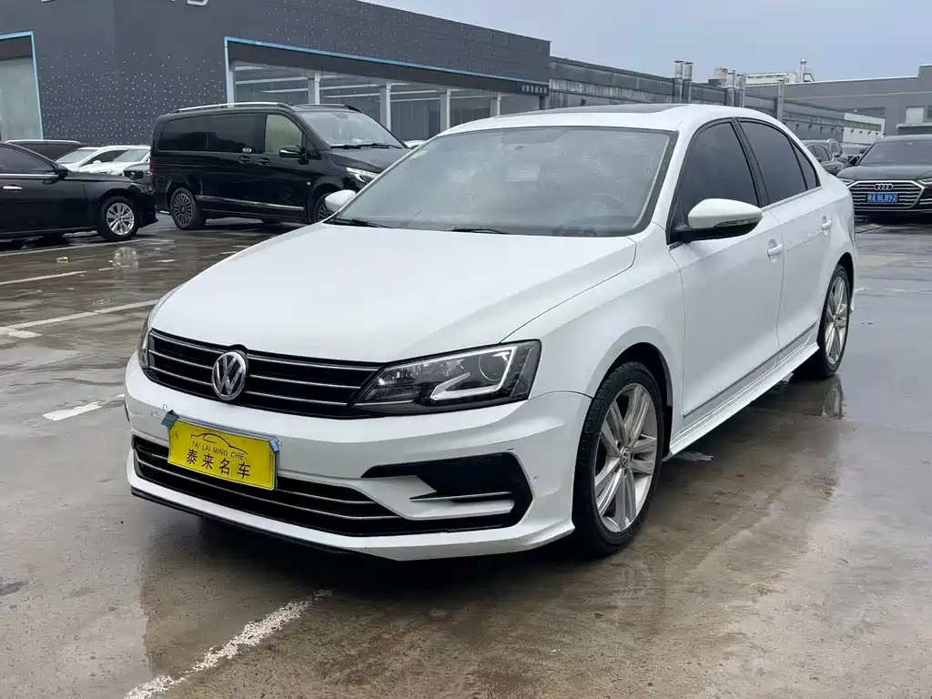 Volkswagen Sagitar 2019