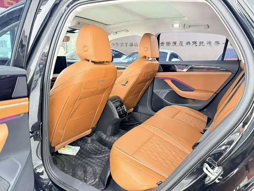 Volkswagen Magotan — миниатюра 4