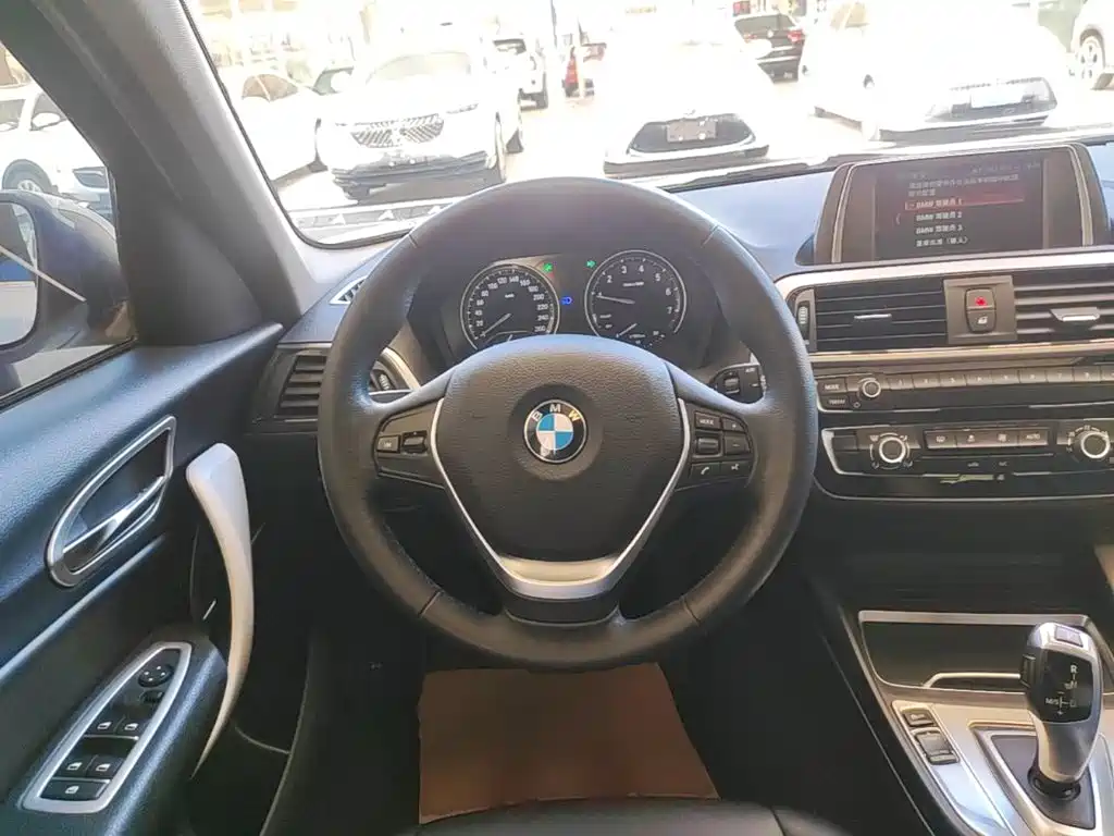 BMW 1 Series (Import) — миниатюра 11