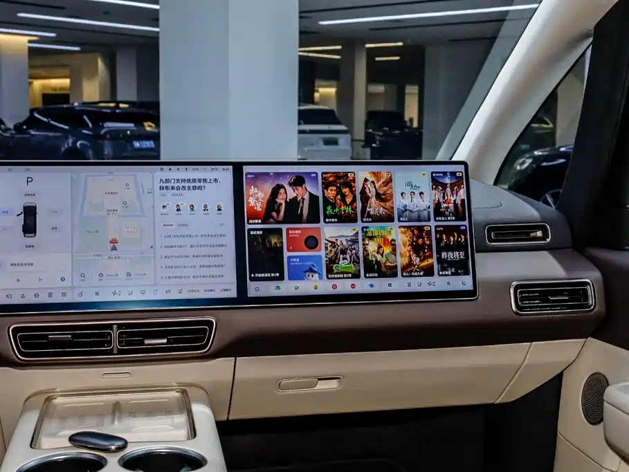 Li Auto Li MEGA — миниатюра 27