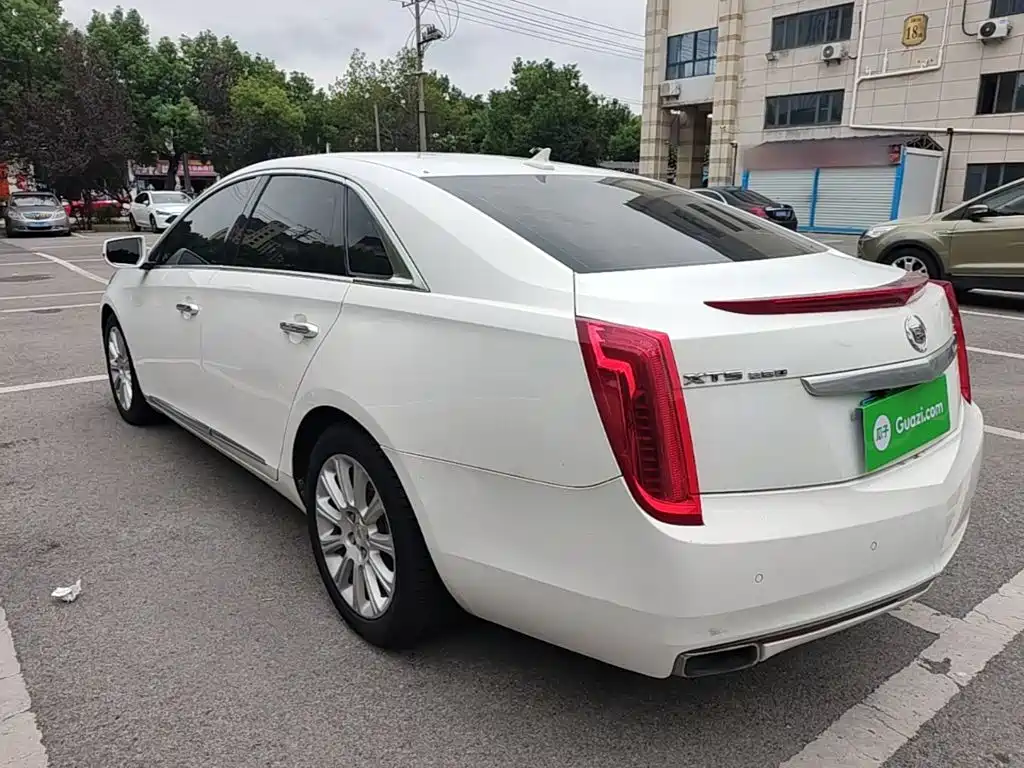 Cadillac XTS — миниатюра 5