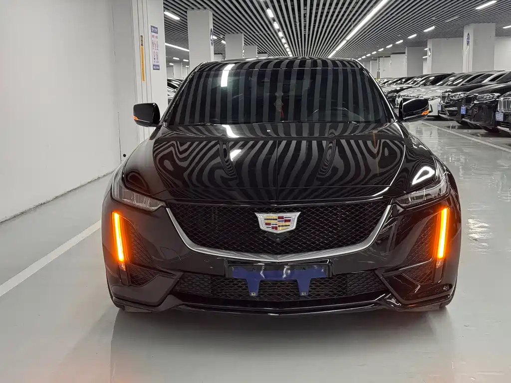 Cadillac CT5 — миниатюра 2