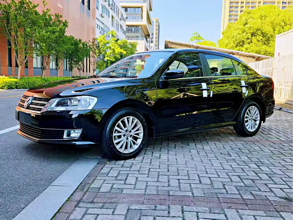 Volkswagen Lavida 2013