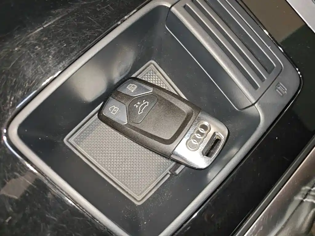 Audi Q5L — миниатюра 9