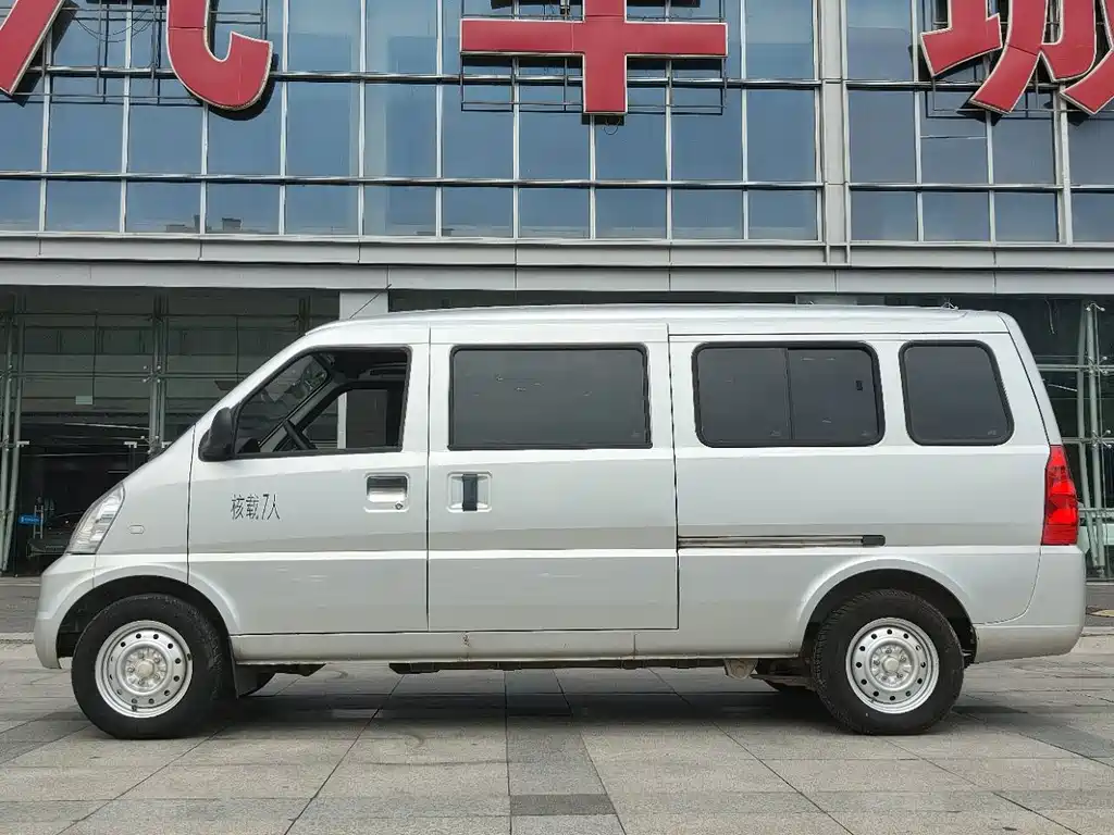 Wuling Rongguang EV — миниатюра 5