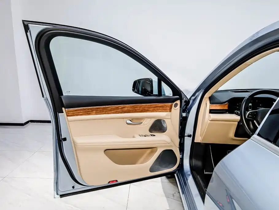 AITO AITO M5 — миниатюра 8