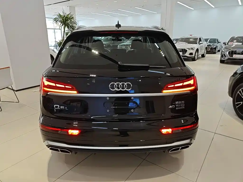 Audi Q5L — миниатюра 6