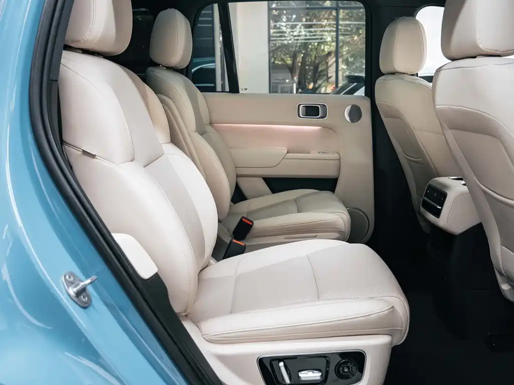 Li Auto Li L8 — миниатюра 12