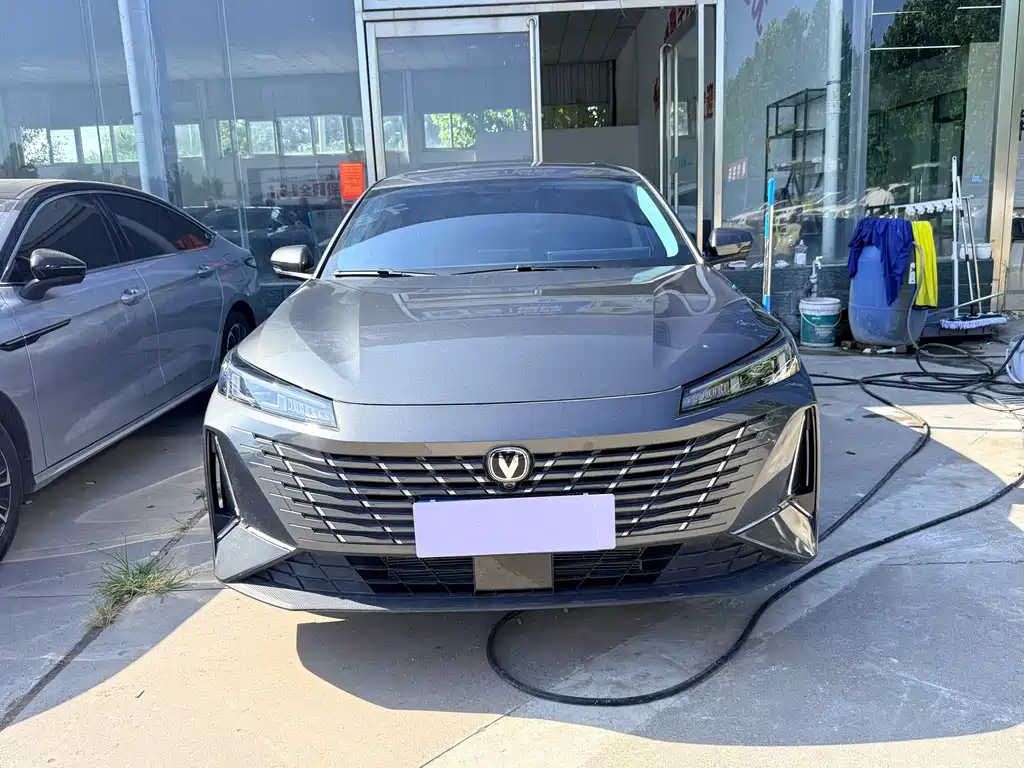 Changan Eado — миниатюра 2