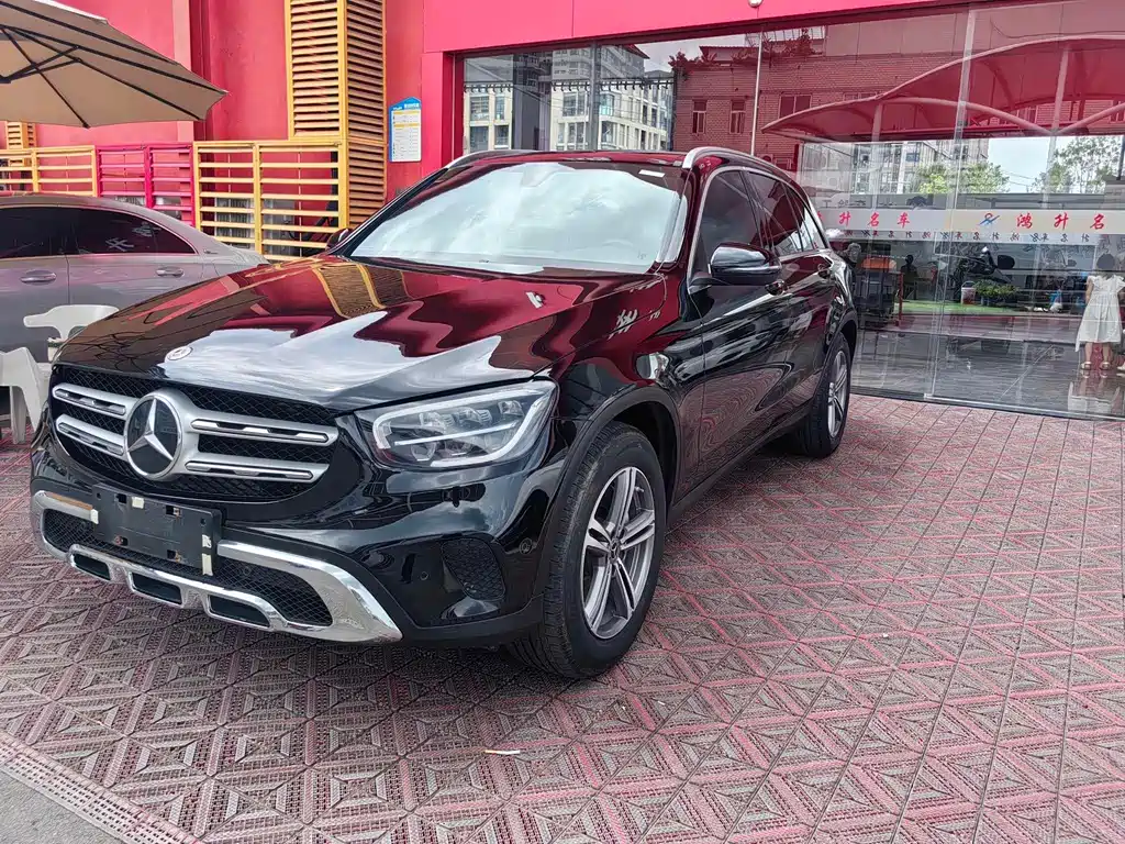 MERCEDES-BENZ GLC