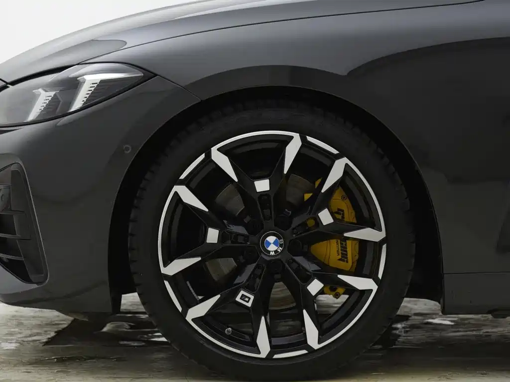 BMW 4 Series — миниатюра 13