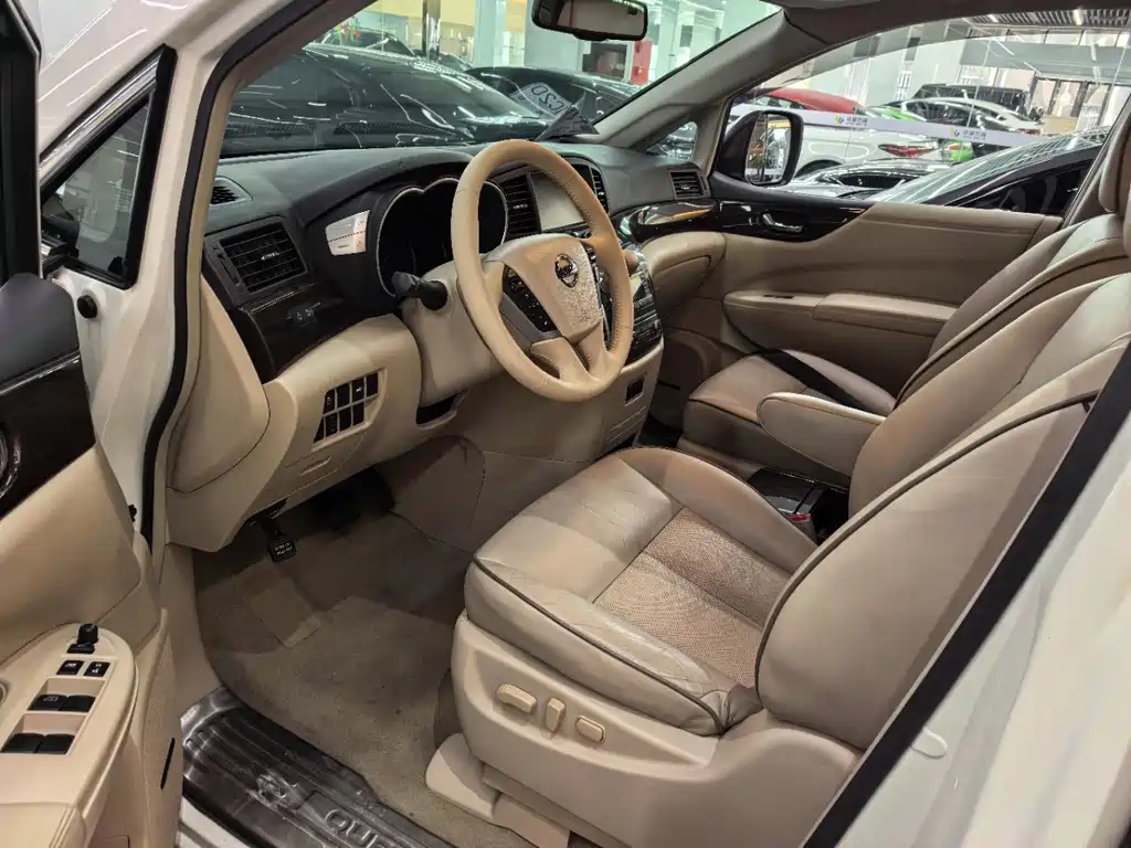 Nissan Quest — миниатюра 5
