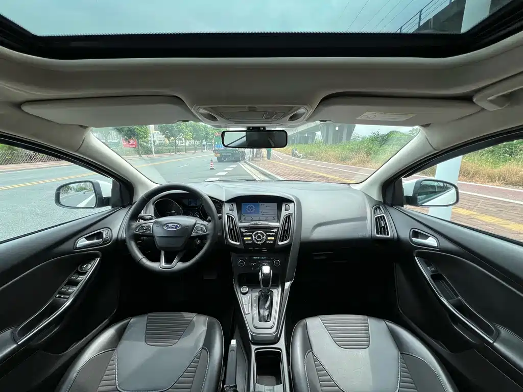 Ford Focus — миниатюра 5