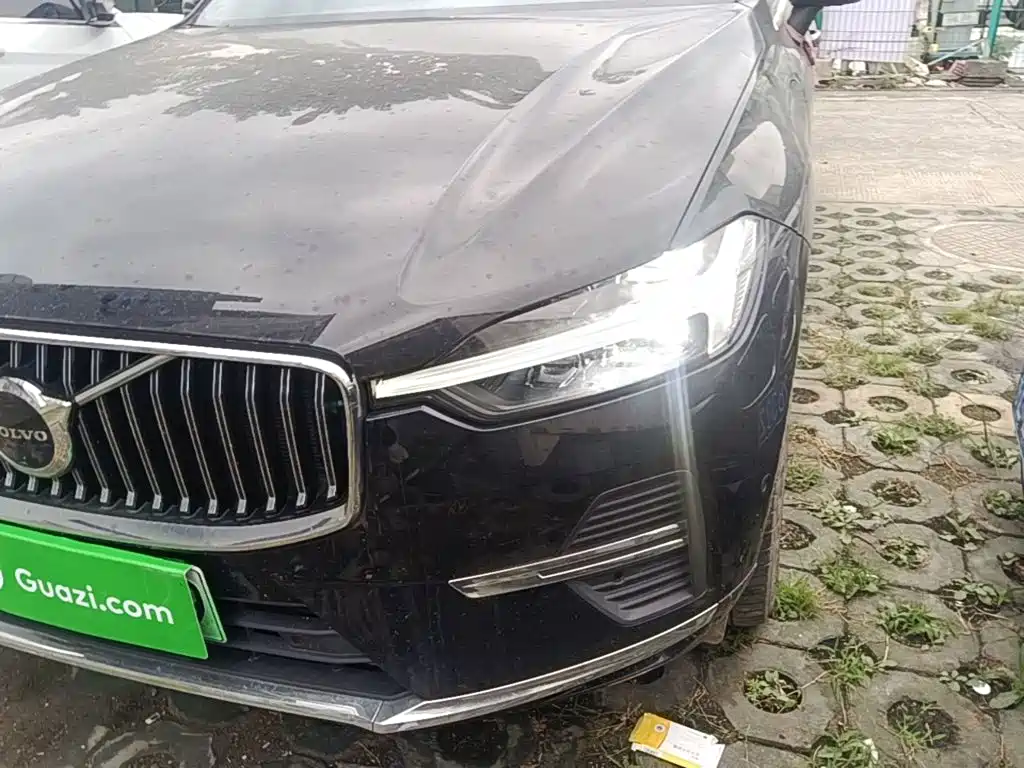 Volvo XC60 PHEV — миниатюра 24
