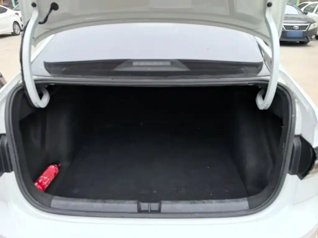 Volkswagen Lavida — миниатюра 19