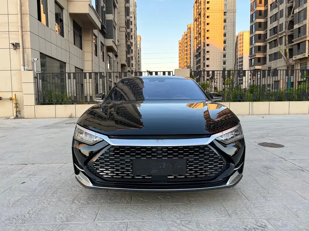 BYD Han — миниатюра 2