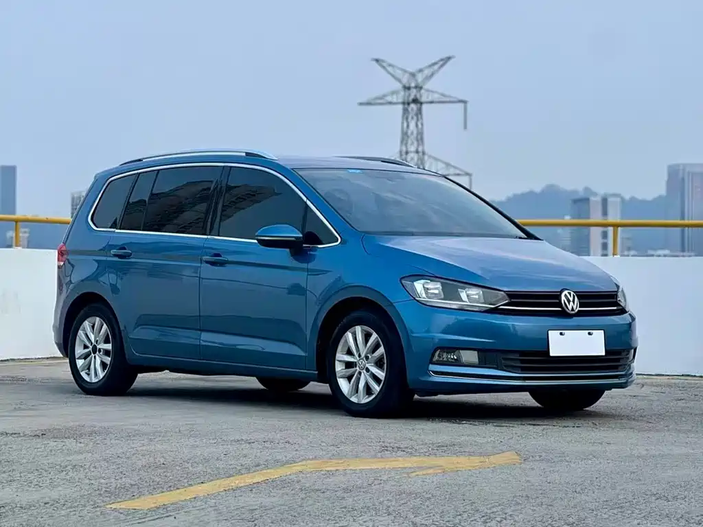 Volkswagen Touran — миниатюра 3