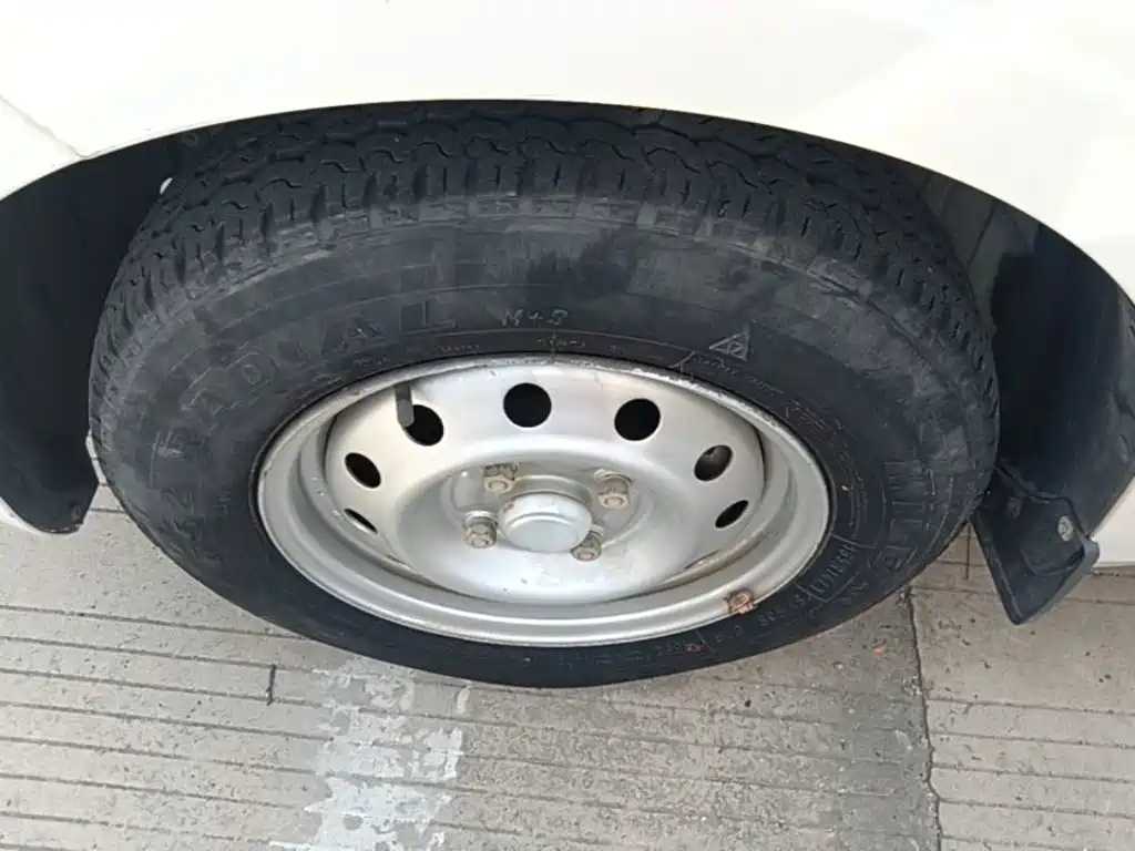 Wuling Hongguang V — миниатюра 23