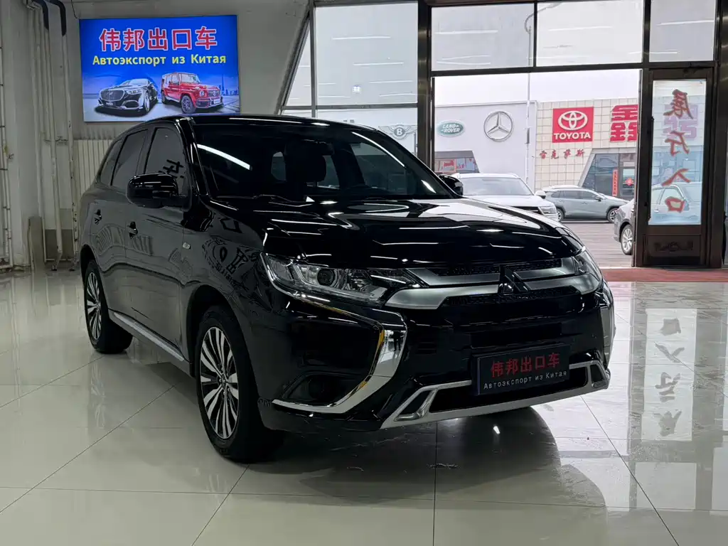 Mitsubishi Outlander — миниатюра 3