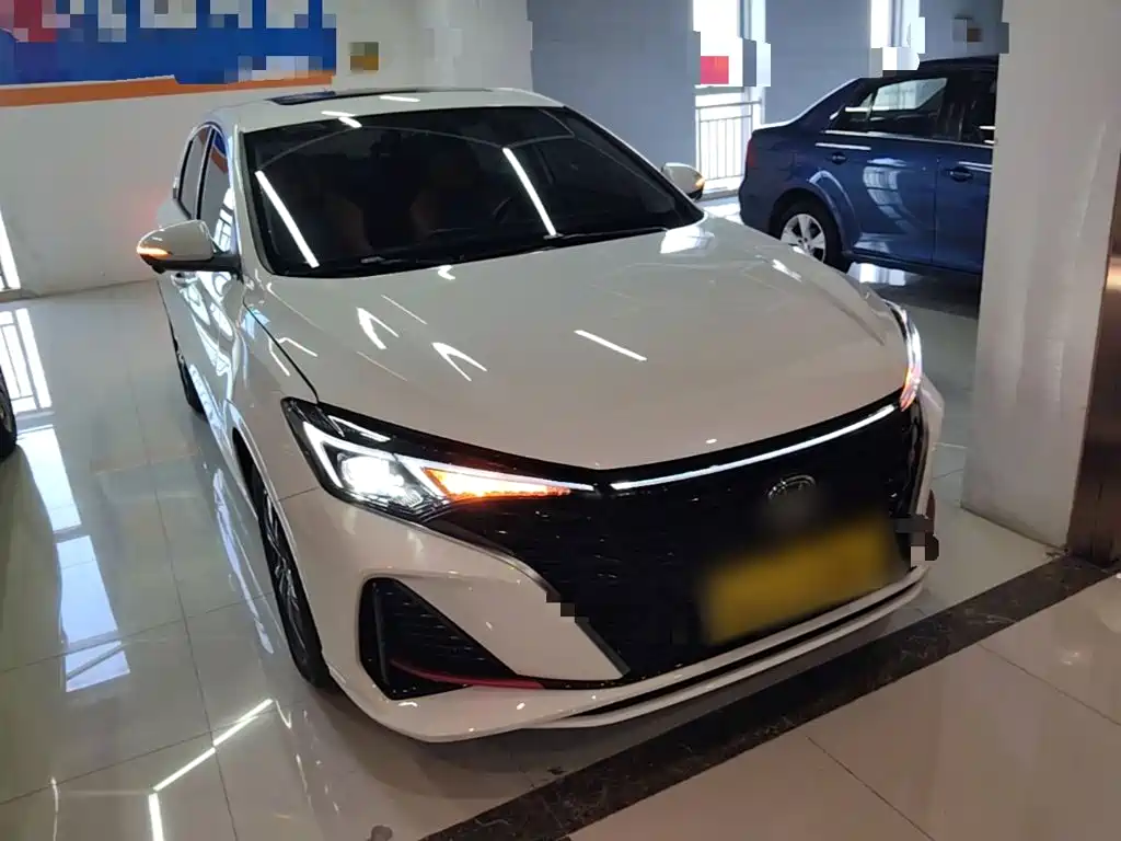 Changan Eado — миниатюра 4