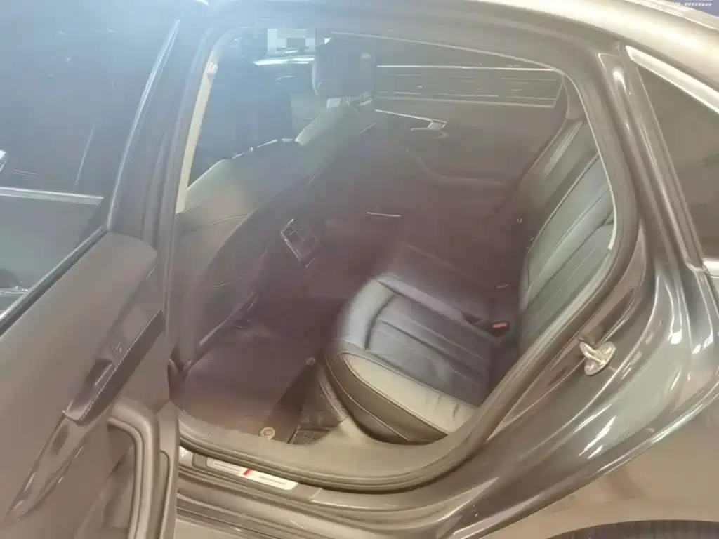 Audi A4L — миниатюра 17