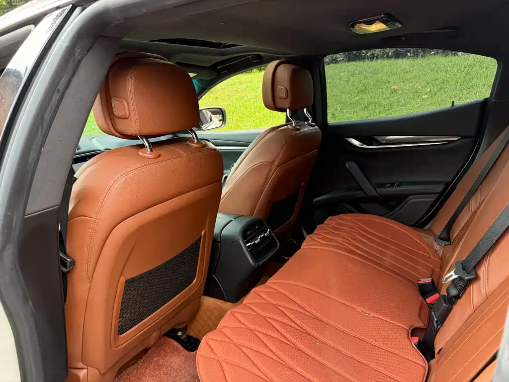 Maserati Ghibli — миниатюра 11