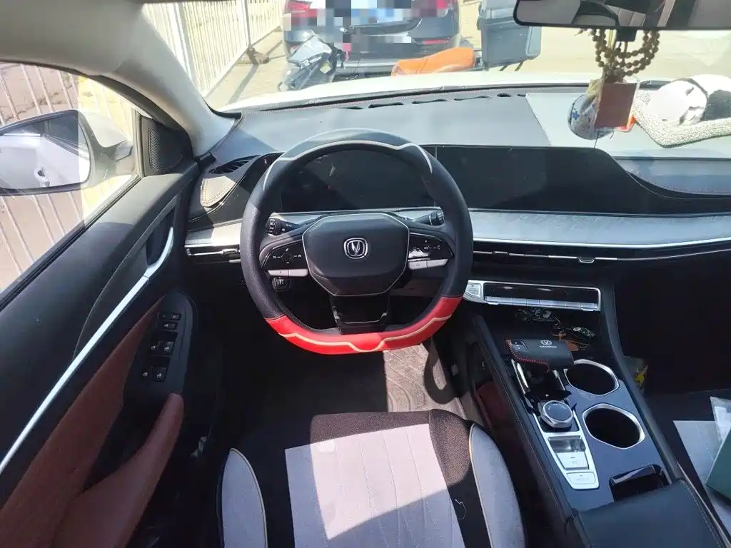 Changan Eado — миниатюра 6