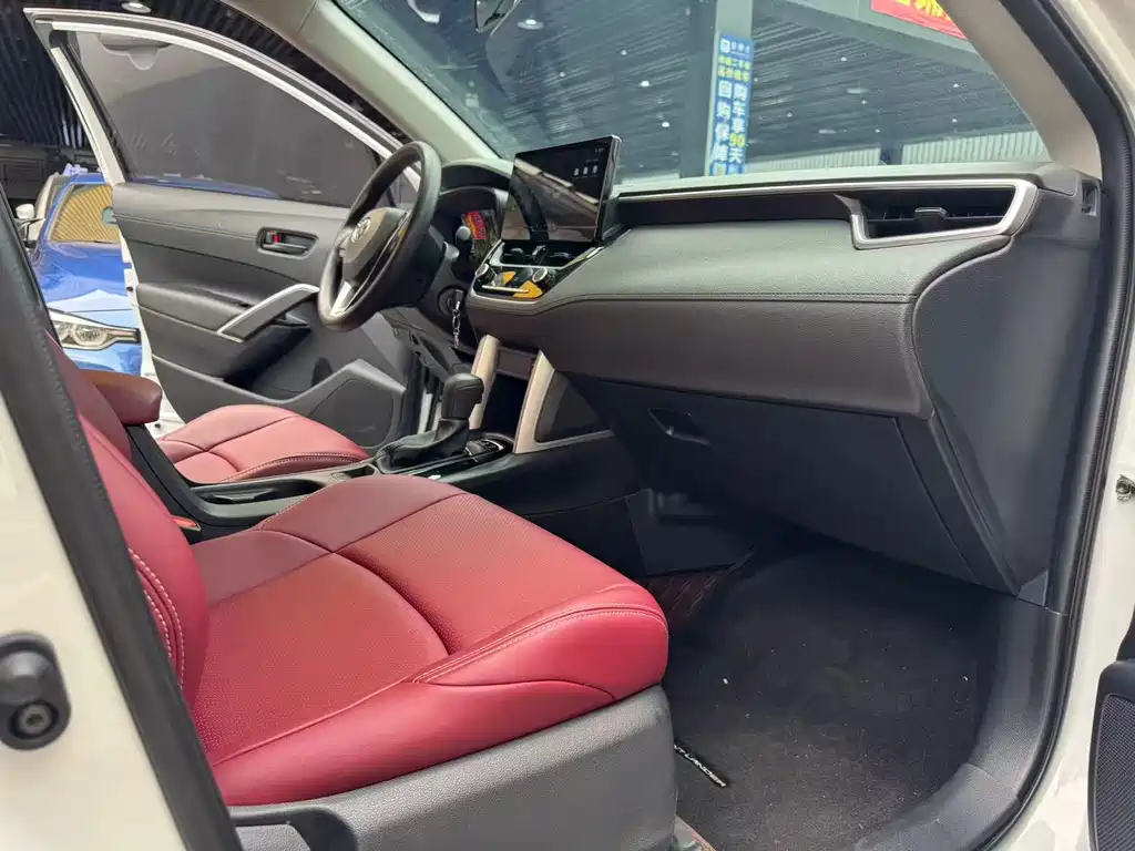 Toyota Frontlander — миниатюра 9