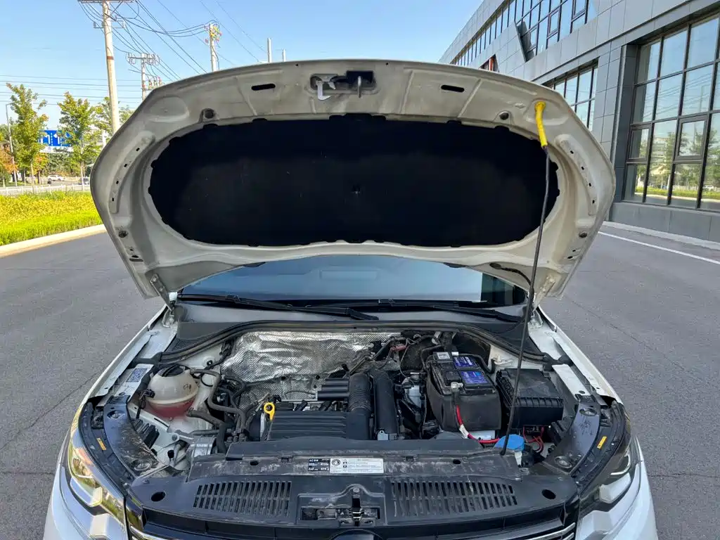 Volkswagen Tiguan — миниатюра 14