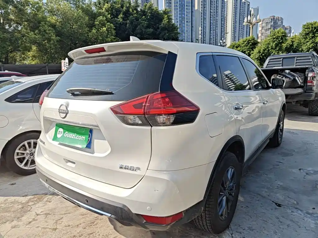 Nissan X-Trail — миниатюра 7