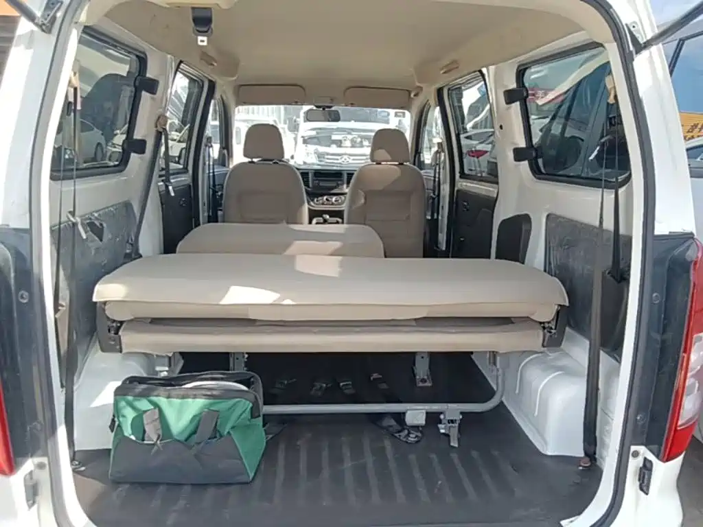 Wuling Hongguang V — миниатюра 19