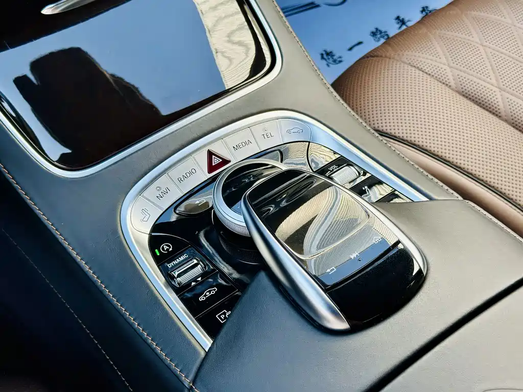 Mercedes-Benz S-Class — миниатюра 10