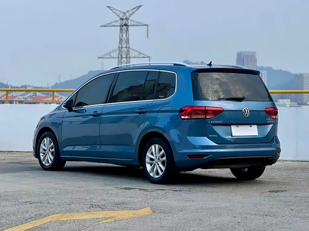 Volkswagen Touran — миниатюра 6