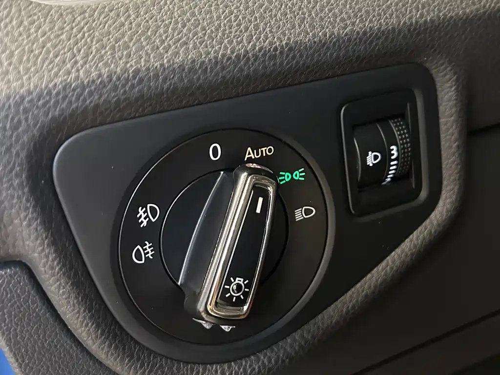 Volkswagen Touran — миниатюра 11